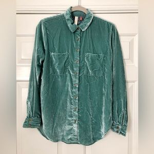 Anthropologie PILCRO Relaxed Velvet Button Down Shirt Size 0